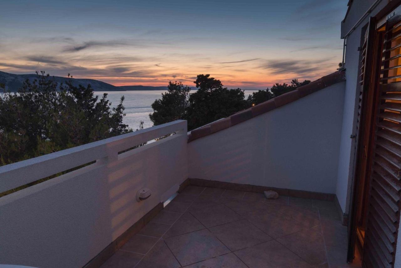 Ariela At The Beach Apartment Stara Novalja Exterior photo